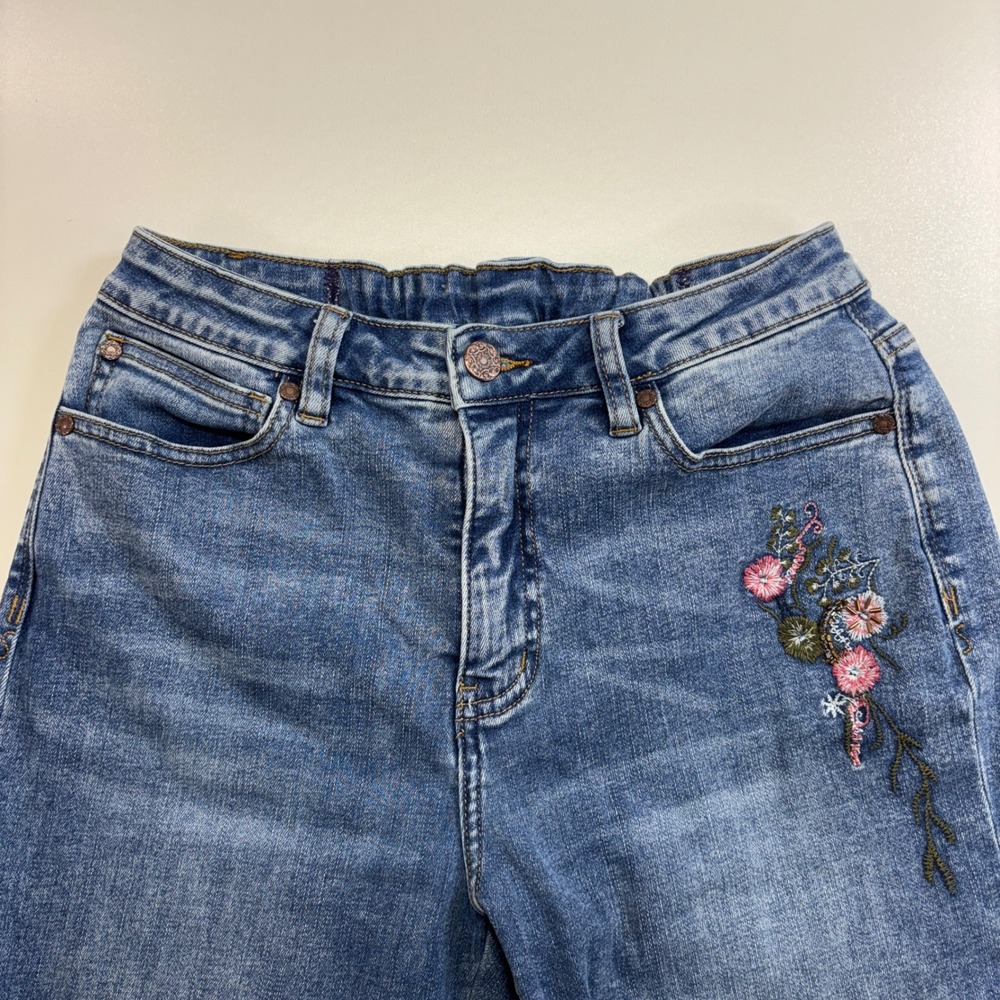 Women's Size 2 Jeans Floral Embroidered Stretch Straight Leg Boho Blue Denim - Picture 3 of 10